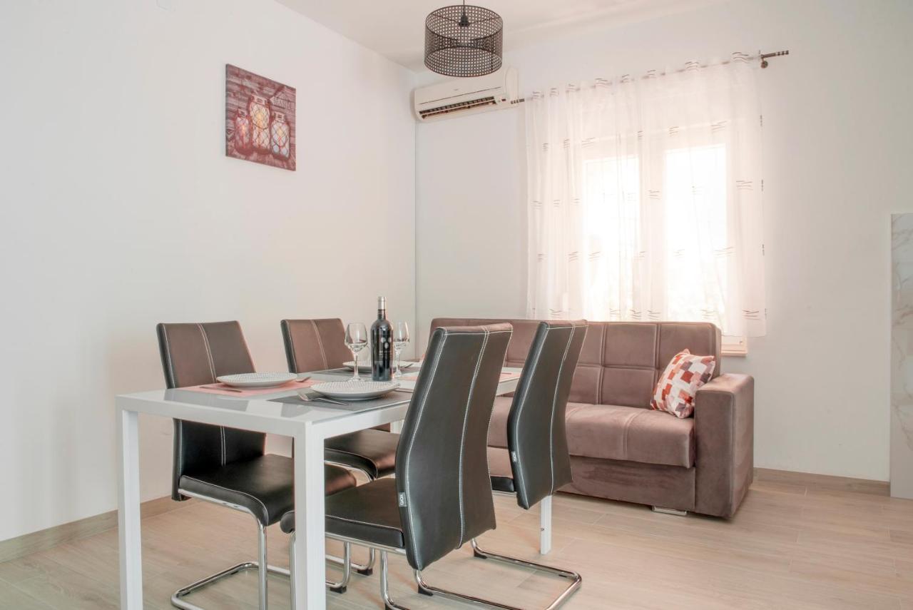 Apartmani Vudrag Trogir Eksteriør billede
