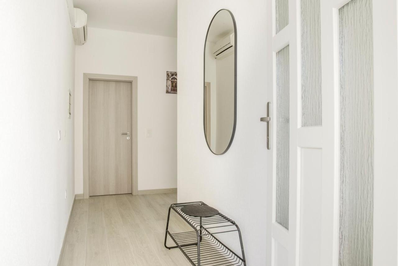 Apartmani Vudrag Trogir Eksteriør billede
