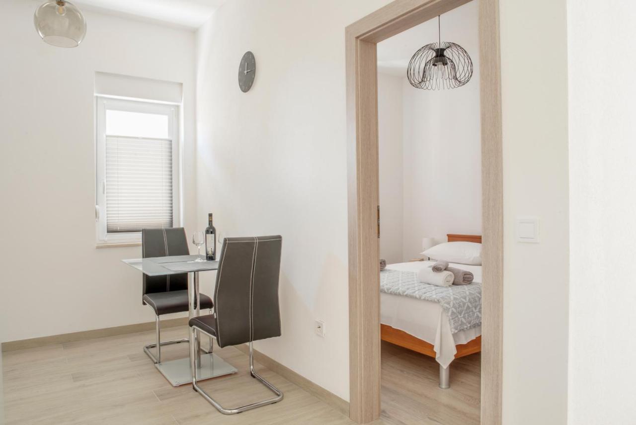 Apartmani Vudrag Trogir Eksteriør billede
